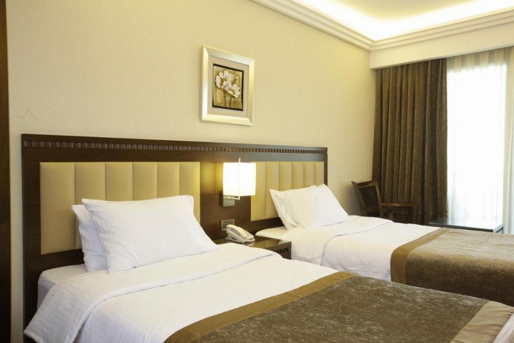 Room image 2