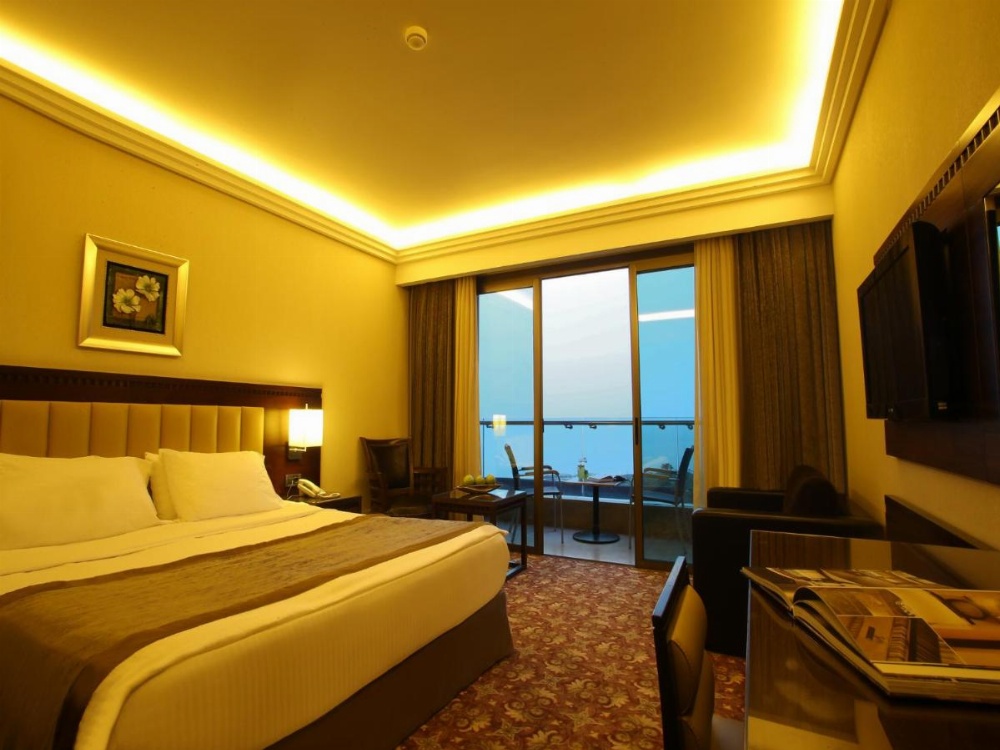 Room image 2